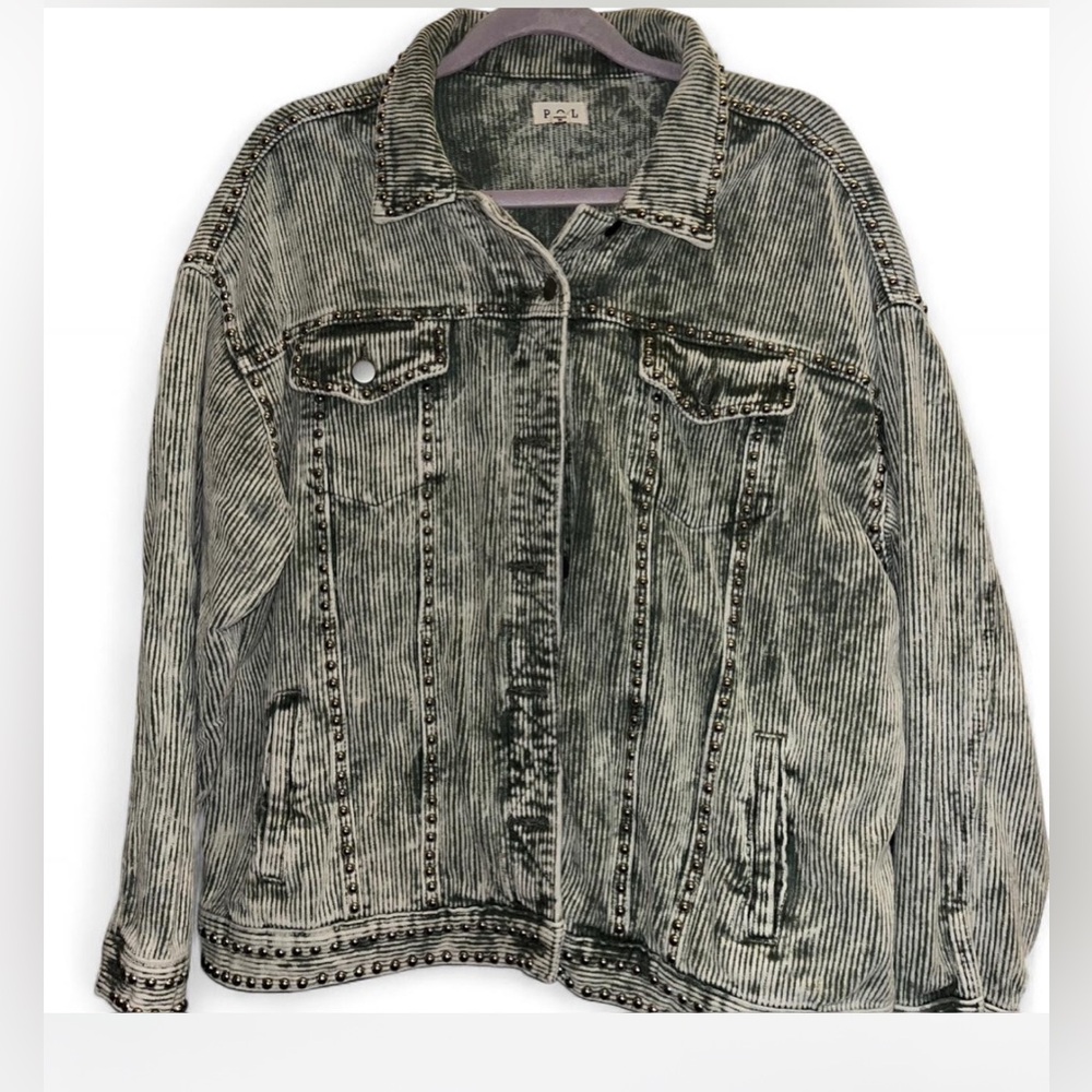 🚨💚🚨POL Oversized size Small khaki/ivory corduroy jacket w/ STUD embellishment